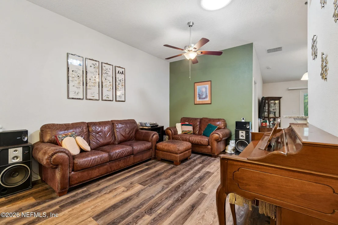 Photo of 187 TIMBERWOOD Drive