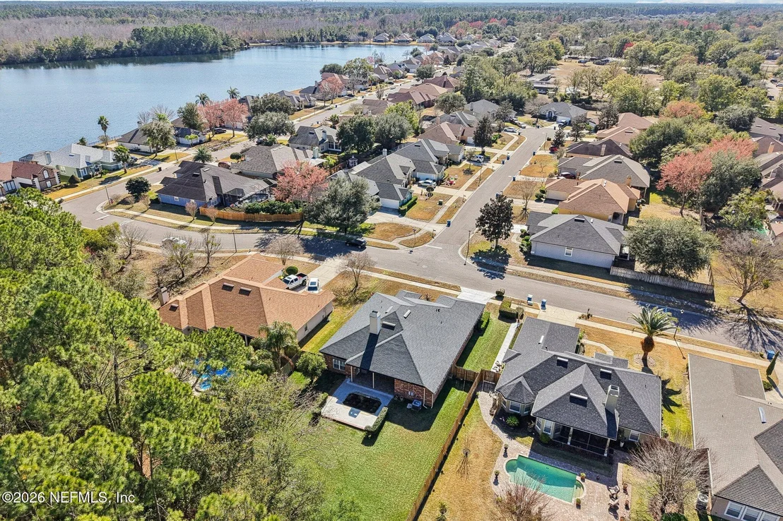 Photo of 145 LAKE RUN Boulevard