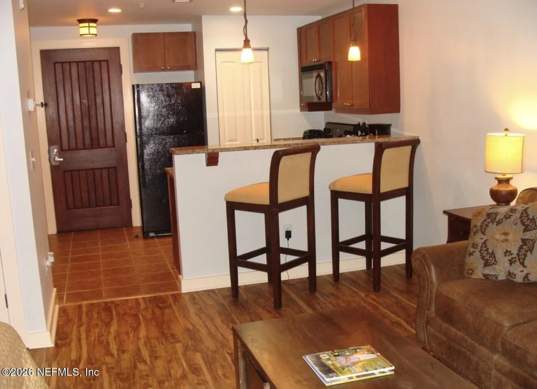 Photo of Unit 220 at 955 REGISTRY Boulevard