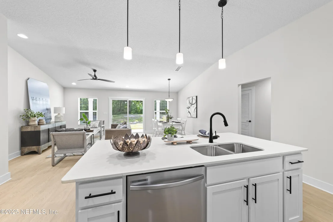Photo of 11432 DUVAL Road