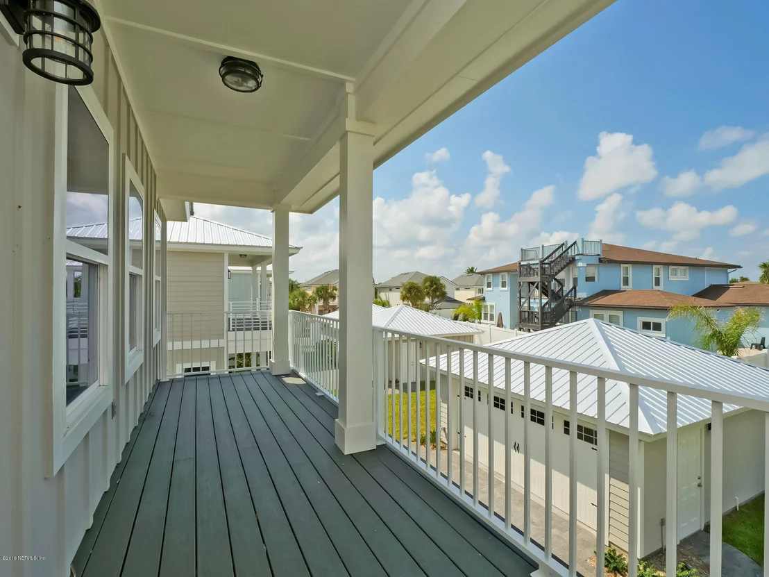 Photo of 228 DAVIS Street