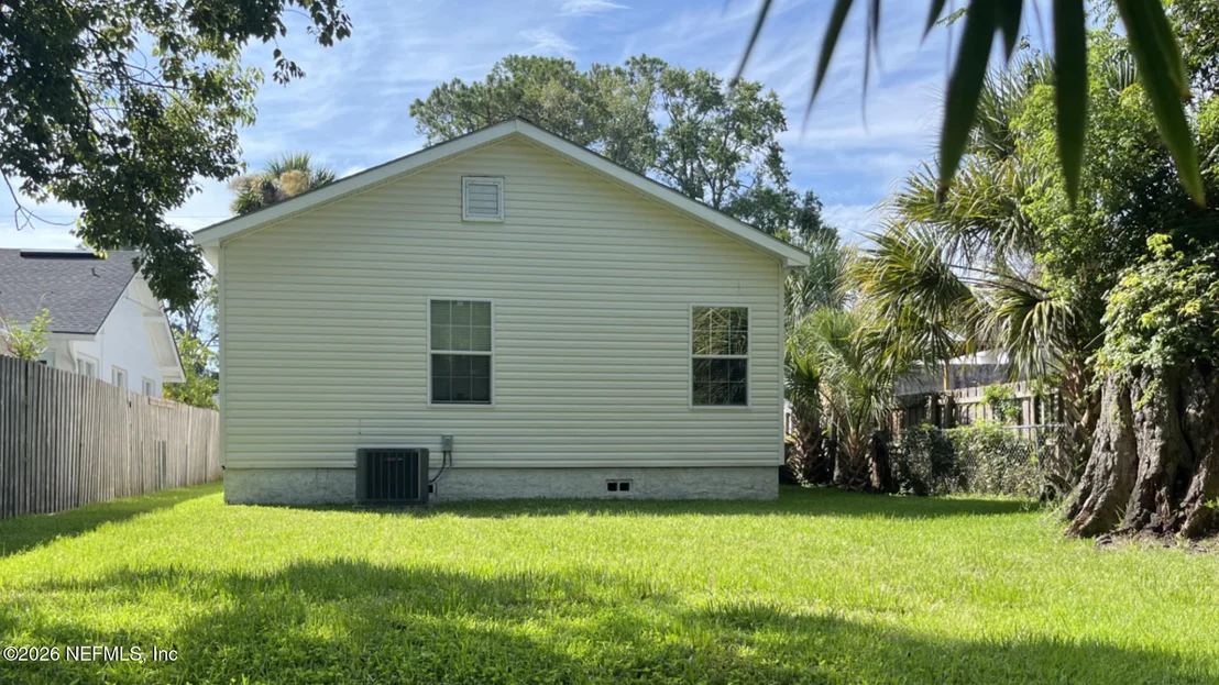 Photo of 3237 MAYFLOWER Street