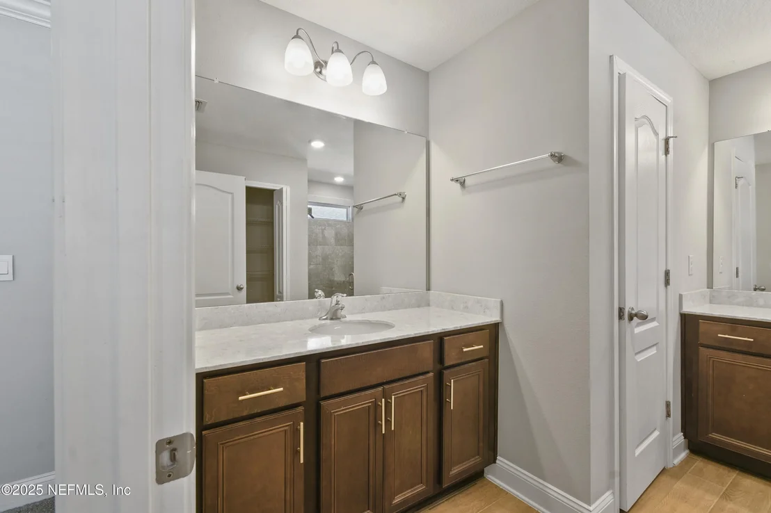 Photo of 181 NARVAREZ Avenue