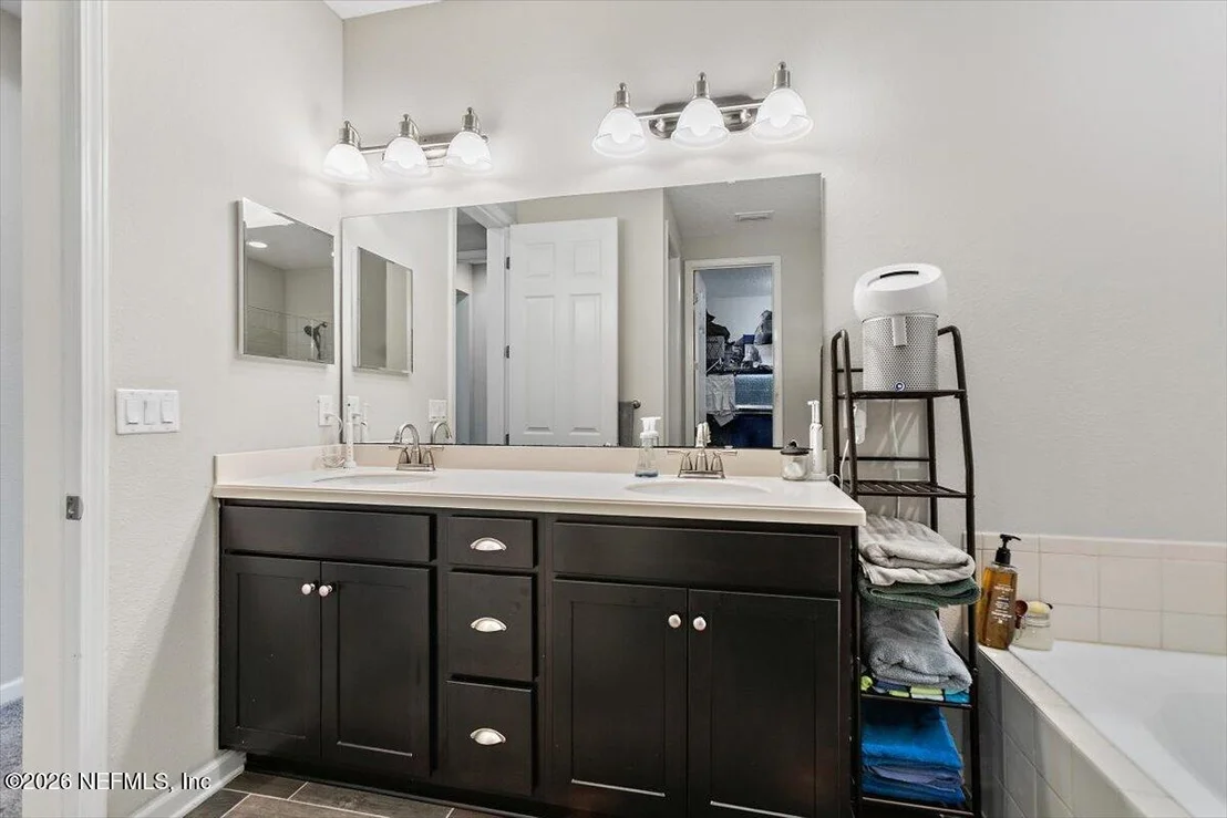 Photo of 159 EVENSHADE Way