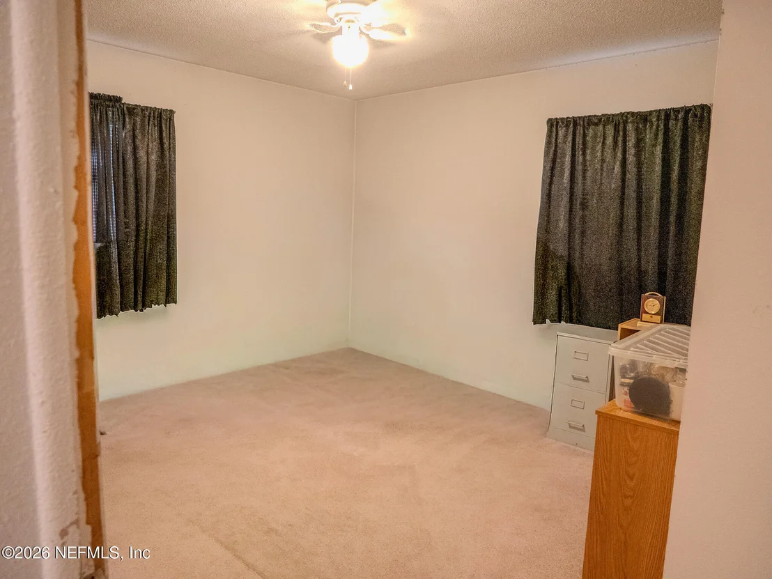 Photo of 8513 OAK LEAF Road