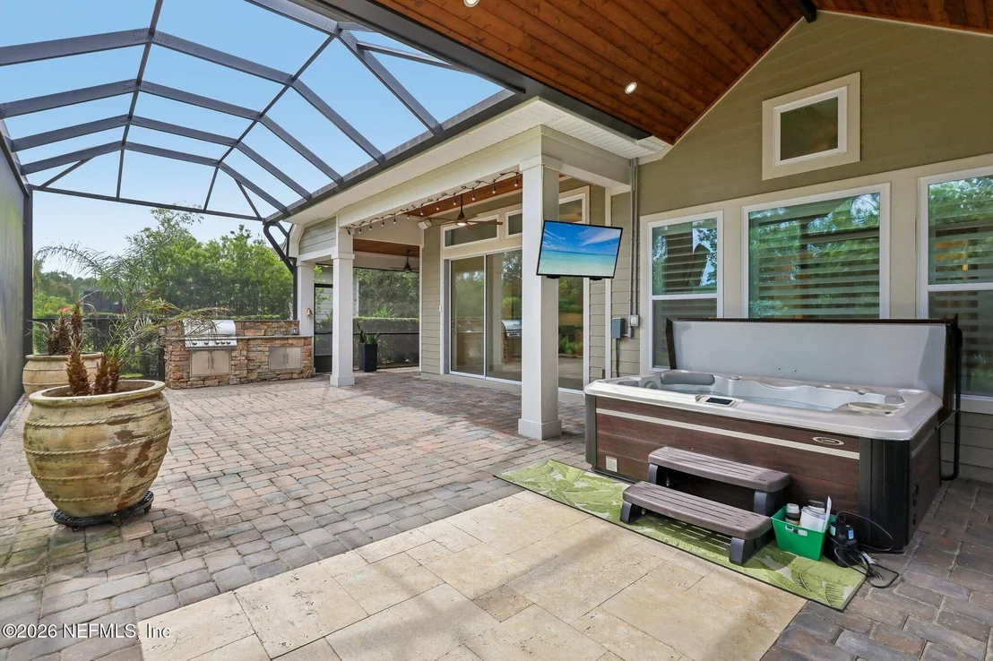 Photo of 122 PINE MANOR Drive