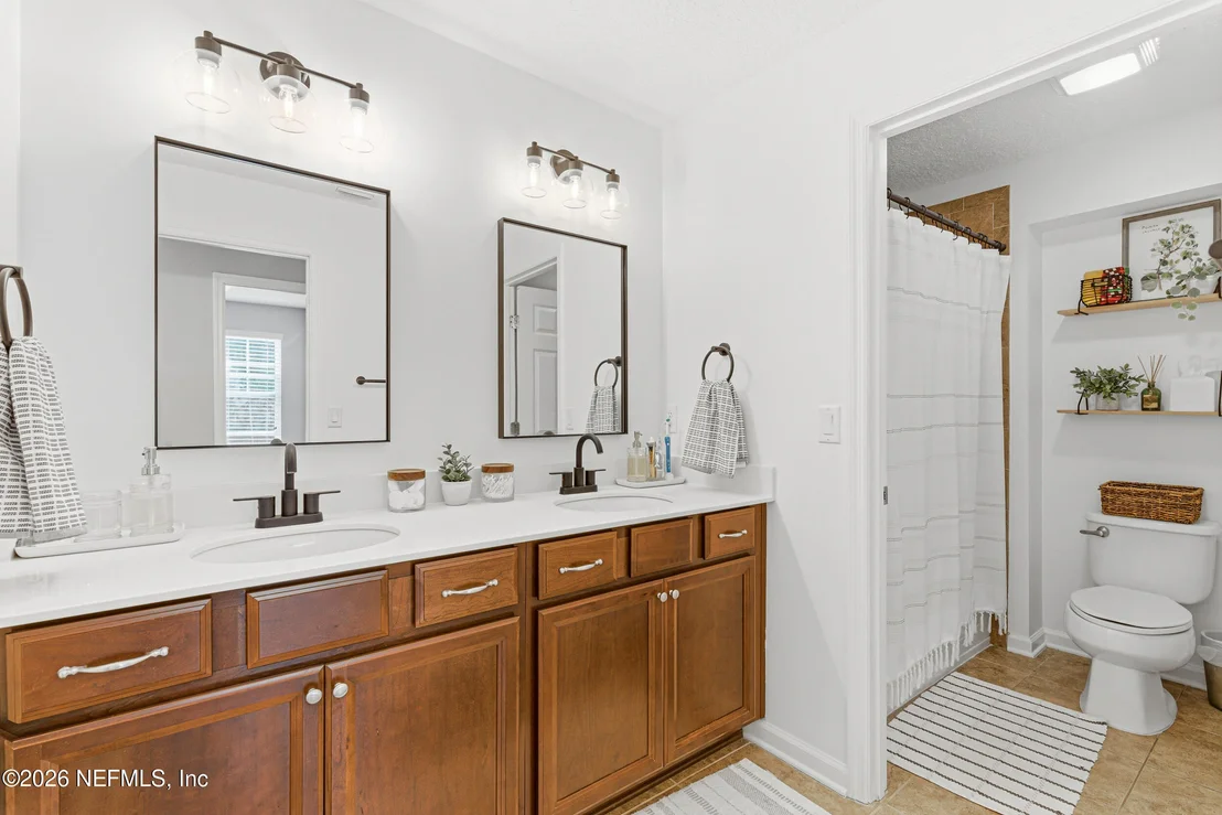 Photo of 241 ISLESBROOK Parkway