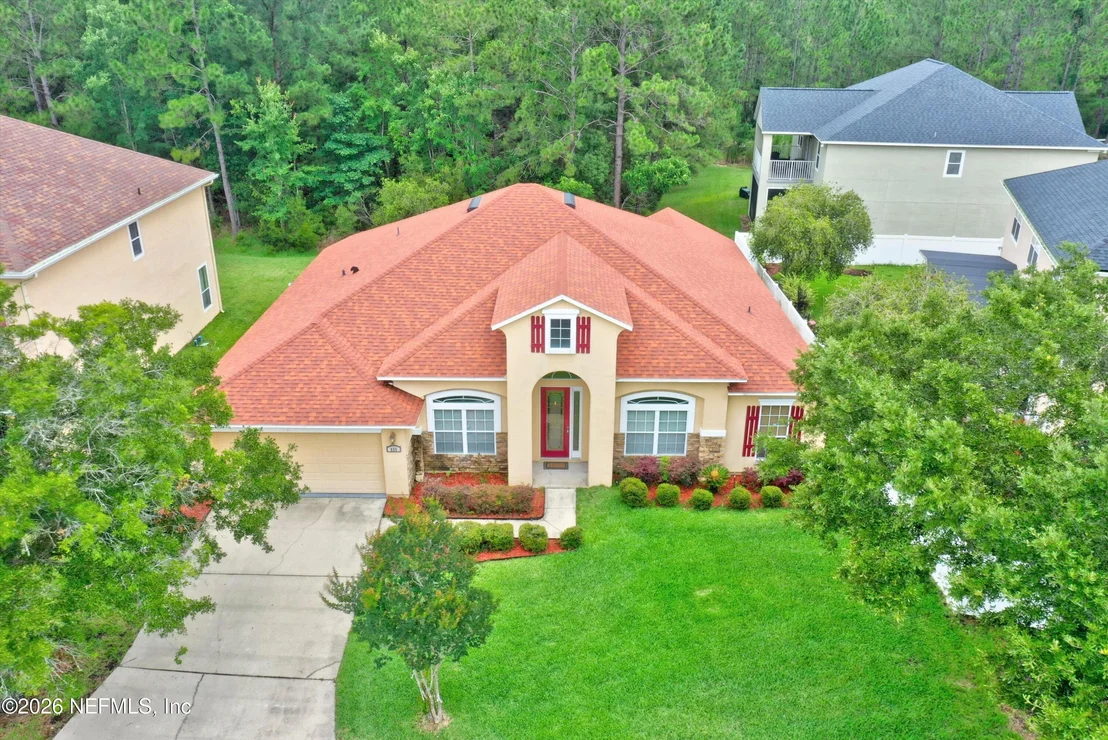Photo of 635 WAKEVIEW Drive