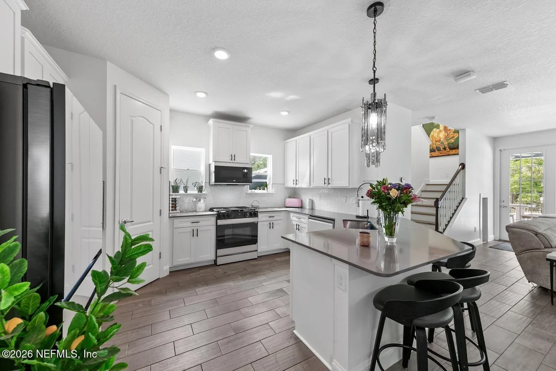 Photo of 204 SILVER CREEK Place
