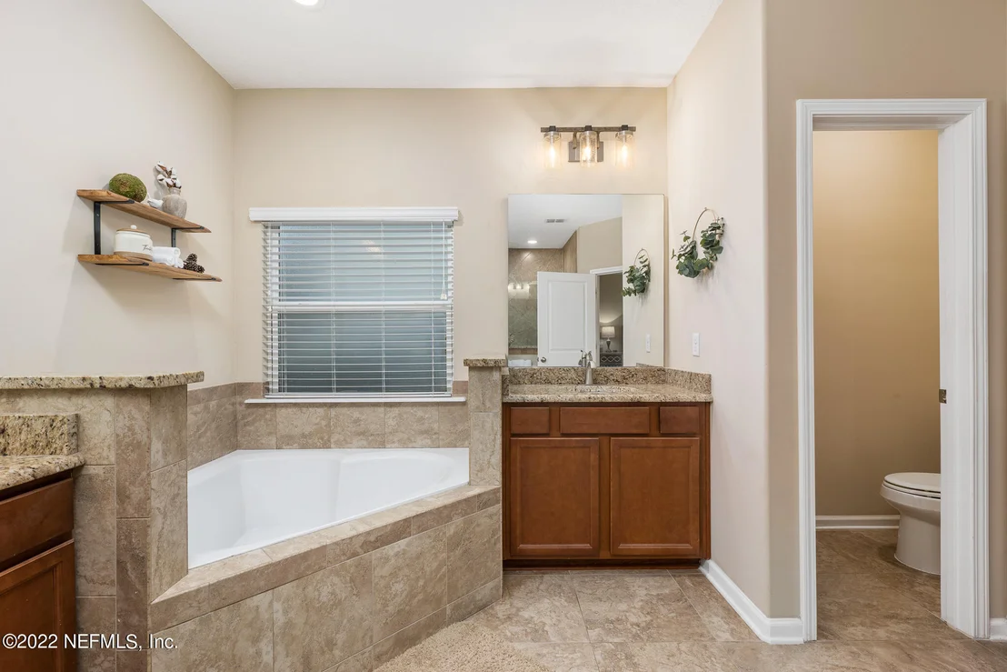 Photo of 212 ELLSWORTH Circle