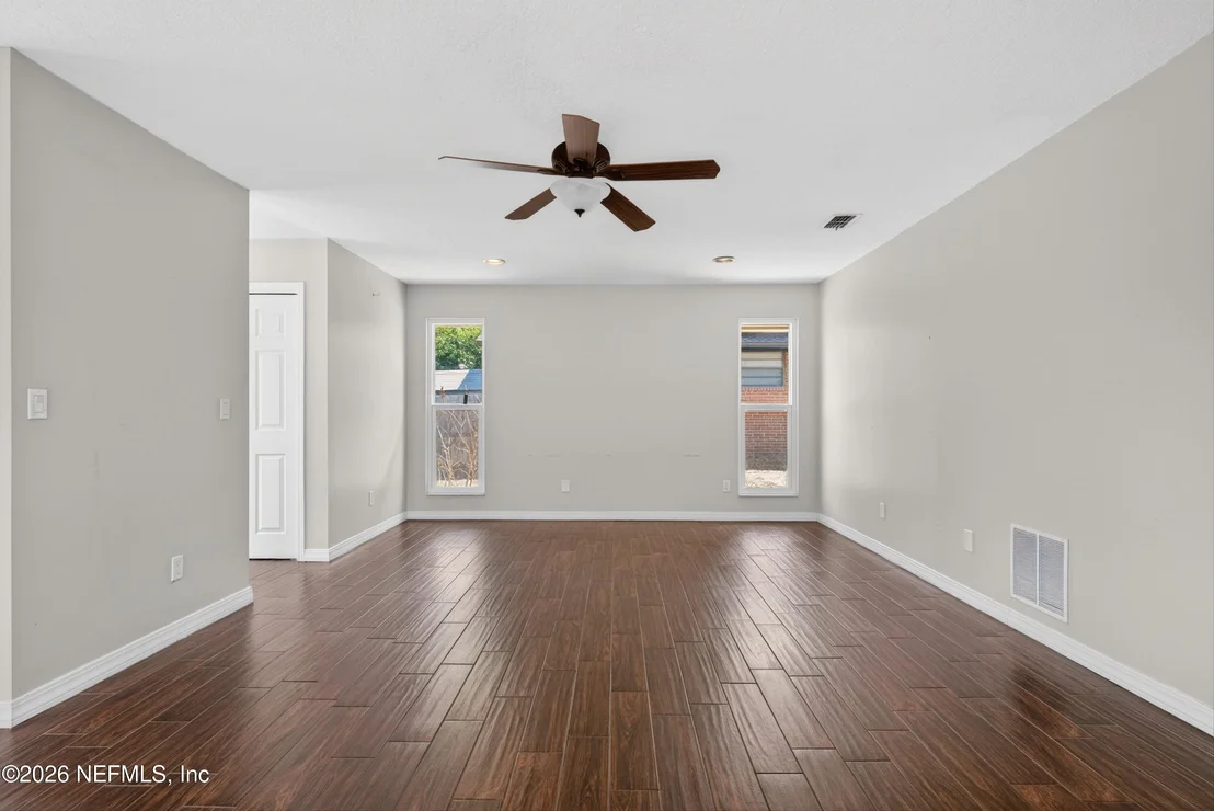 Photo of 5353 RIVERTON Road