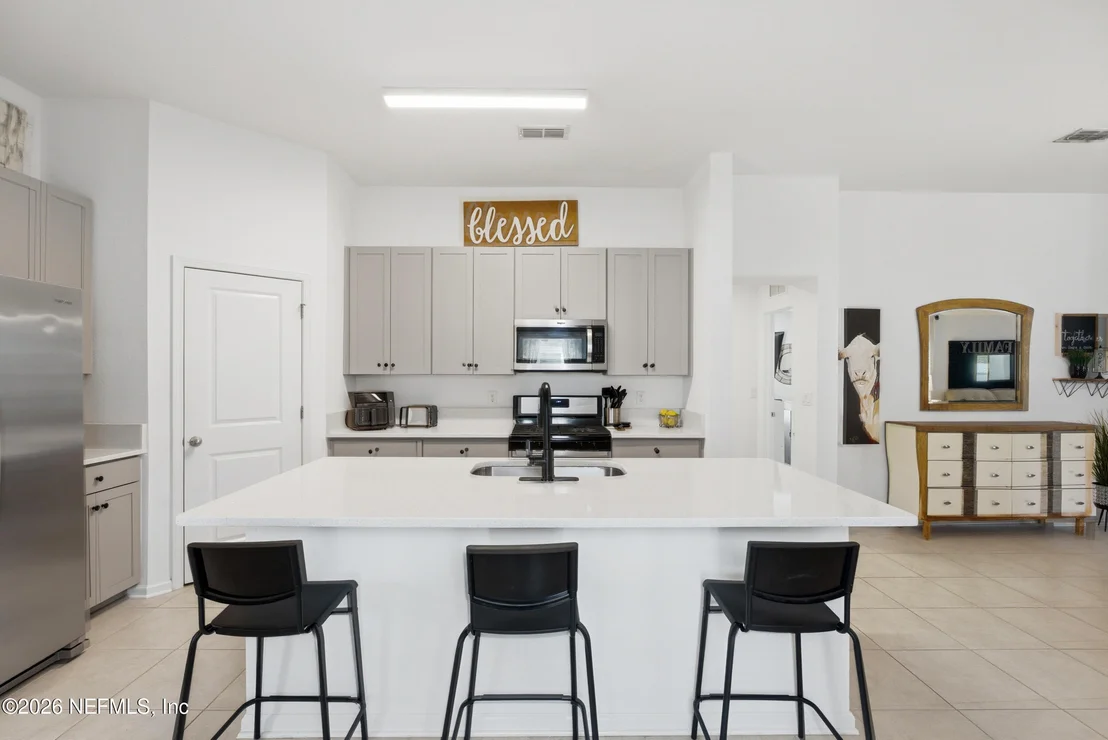 Photo of 52 NEWLAND Court