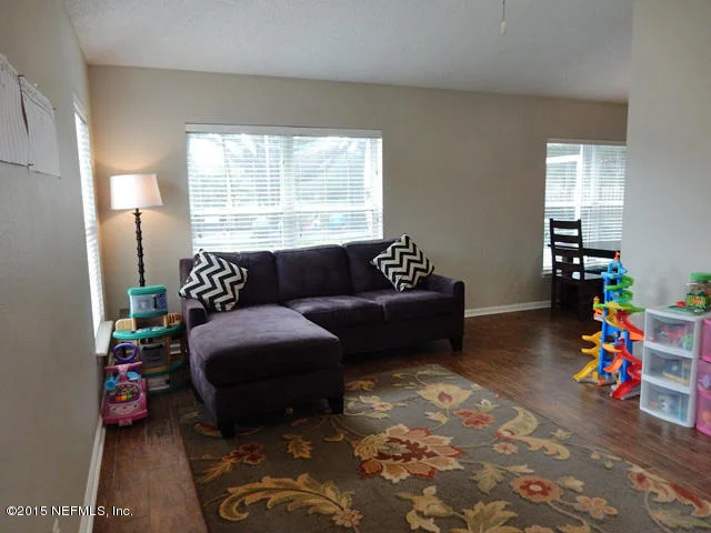 Photo of 100 IVY LAKES Drive