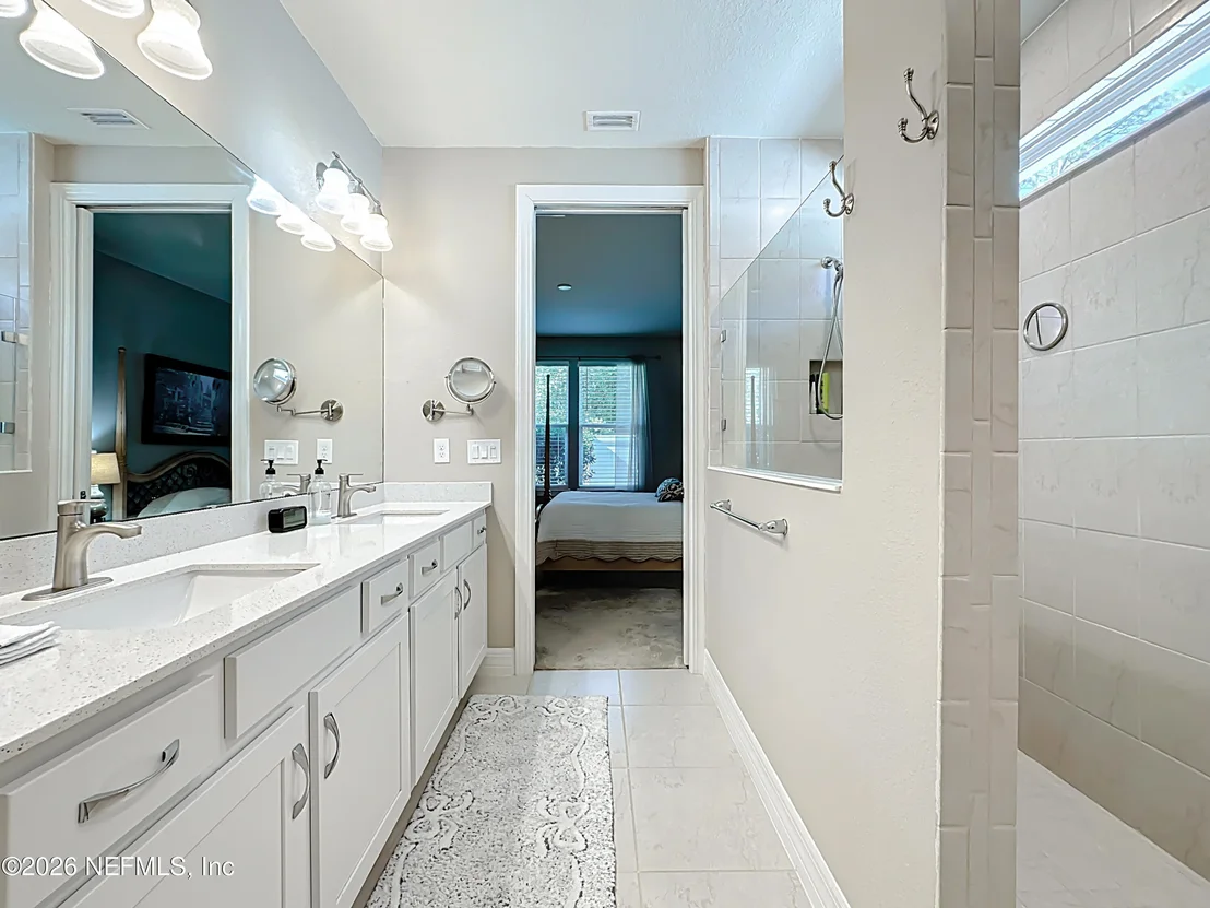 Photo of 11012 TOWN VIEW Drive