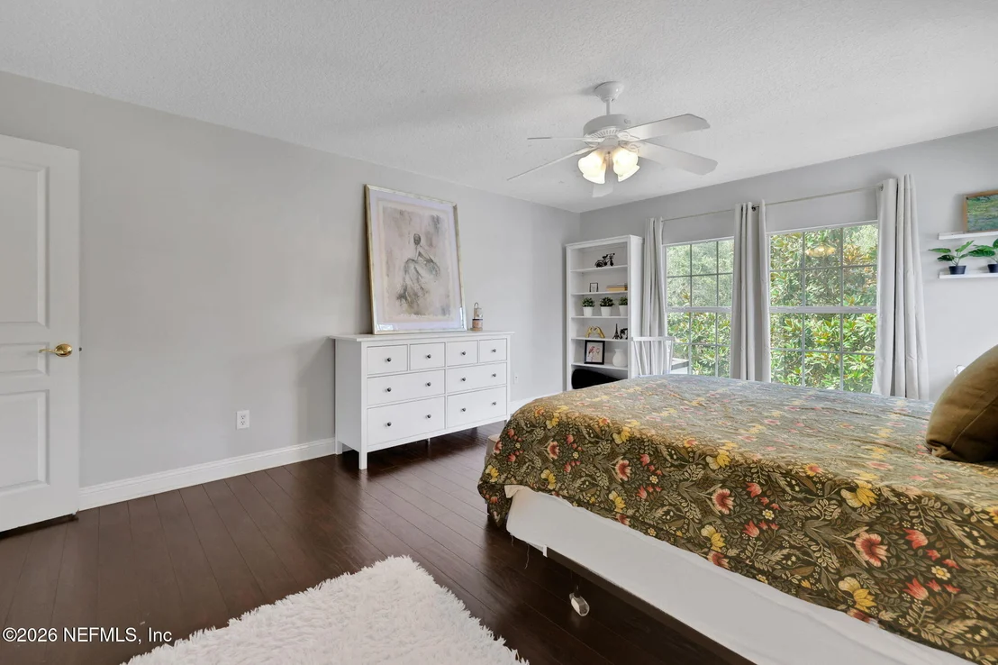 Photo of 1005 MEADOW VIEW Lane