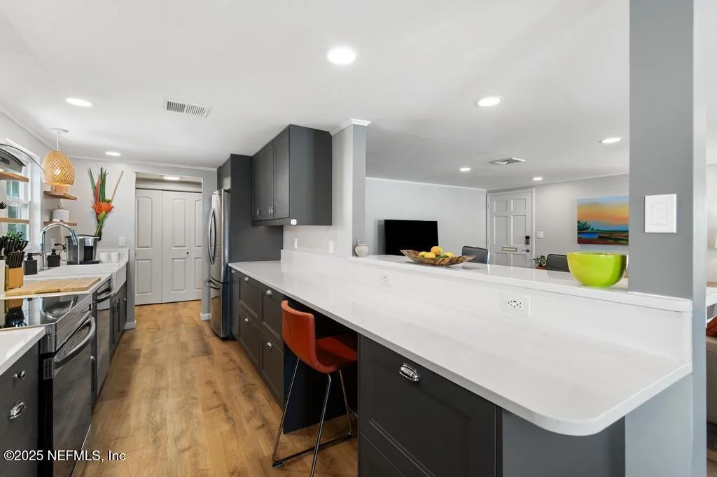 Photo of 4 NELMAR Avenue