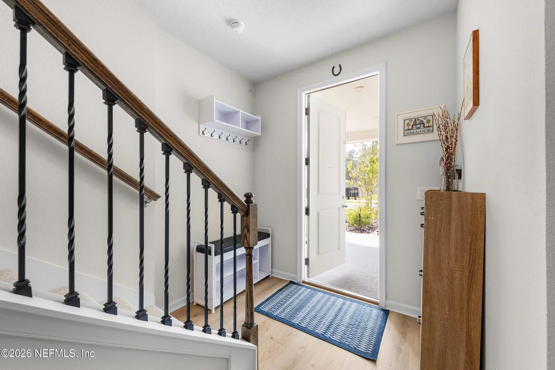 Photo of 307 BUFFALO Court
