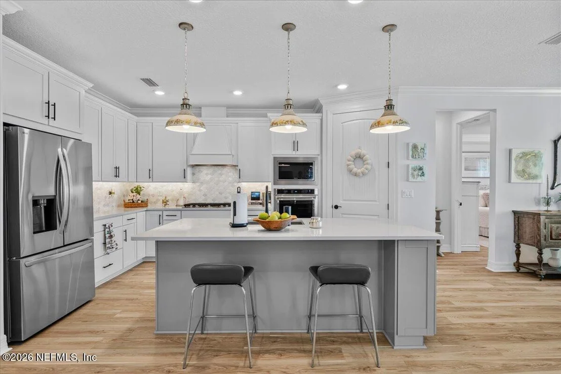 Photo of 10947 TOWN VIEW Drive
