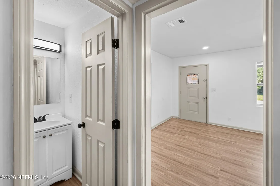 Photo of 6910 CARTIER Circle