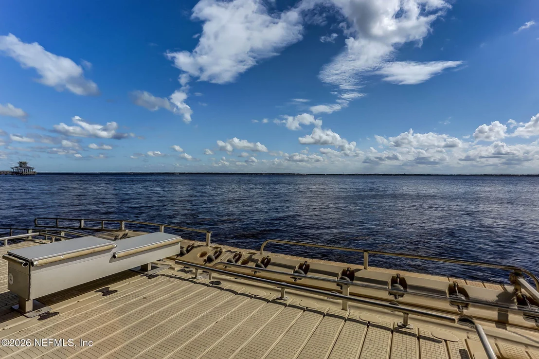Photo of 225 CLOVERBROOK Road