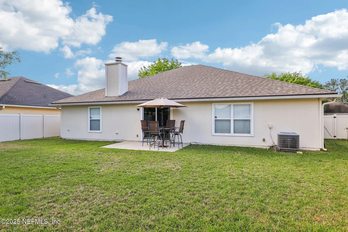 Photo of 9425 STAPLEHURST Drive