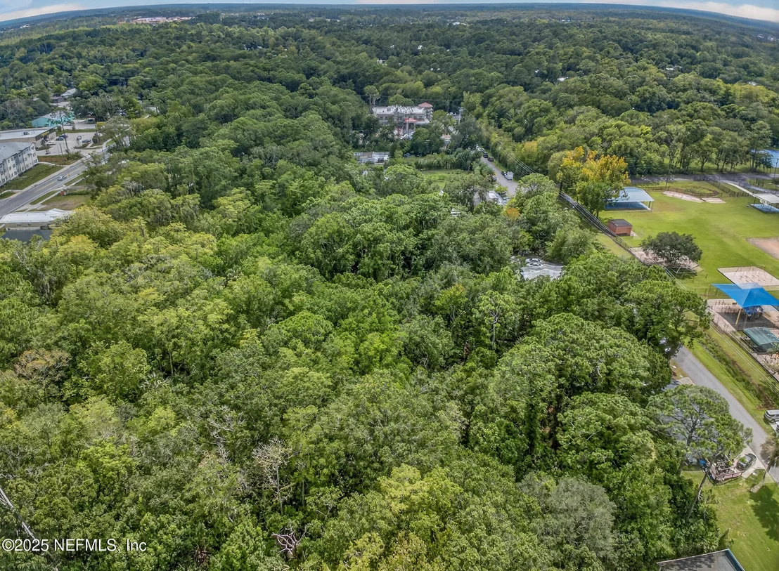 Photo of 933 JOHN Street