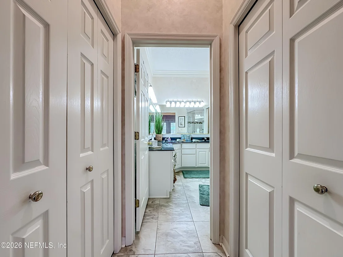 Photo of 129 RIVER Road