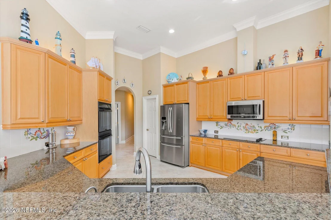Photo of 700 PINECREST ISLE Court