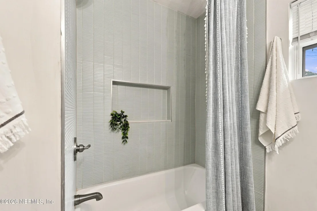 Photo of 25 SANDRA Drive