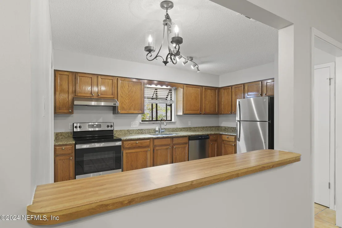 Photo of 10579 CASTLEBROOK Drive