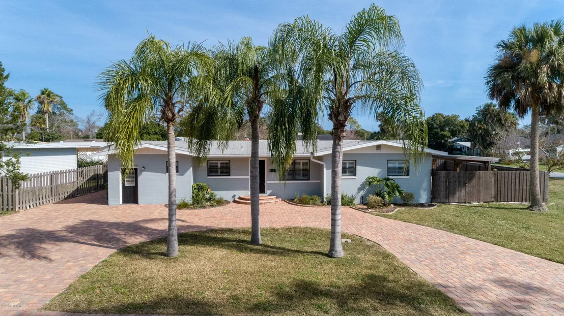 Photo of 705 PALM TREE Road