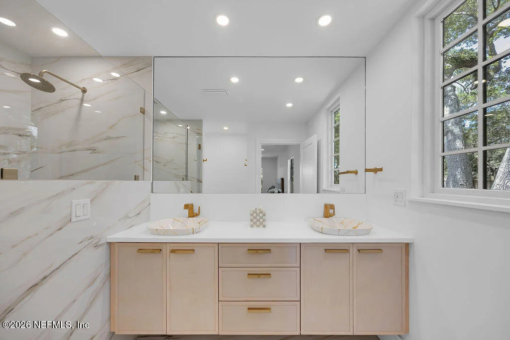 Photo of 3 GEBERTS Way