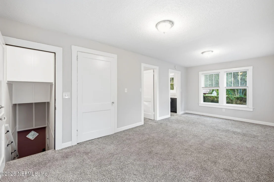 Photo of 1335 MURRAY Drive