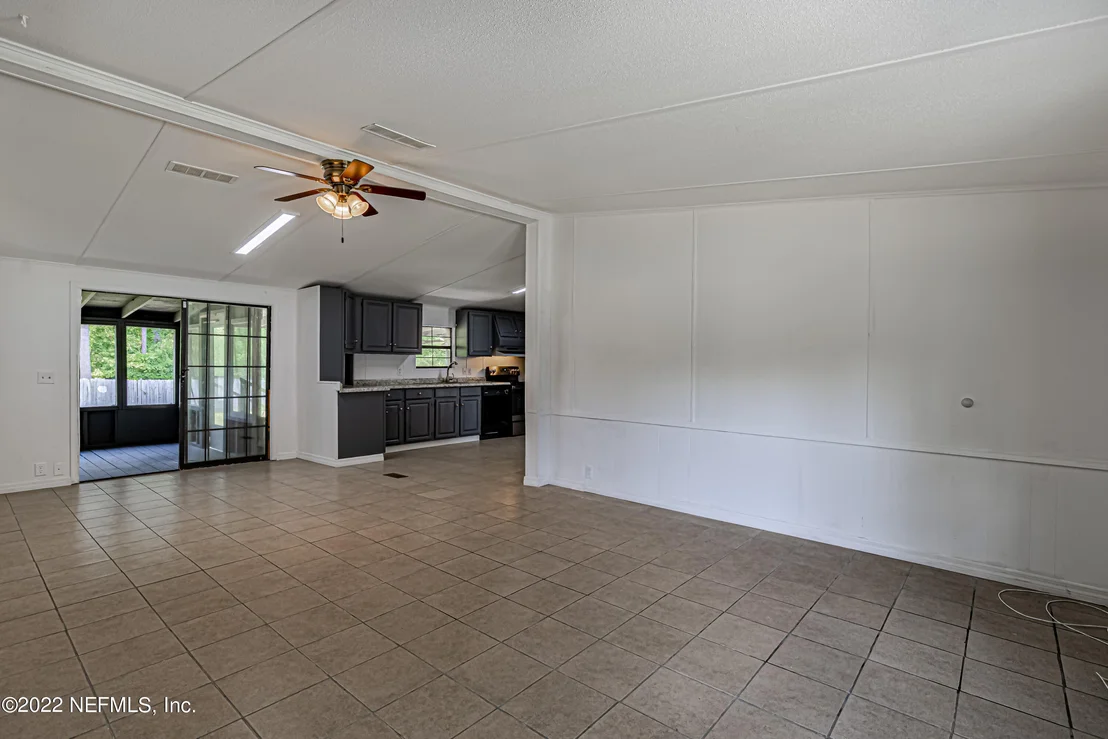 Photo of 65 PEPPERMINT Avenue