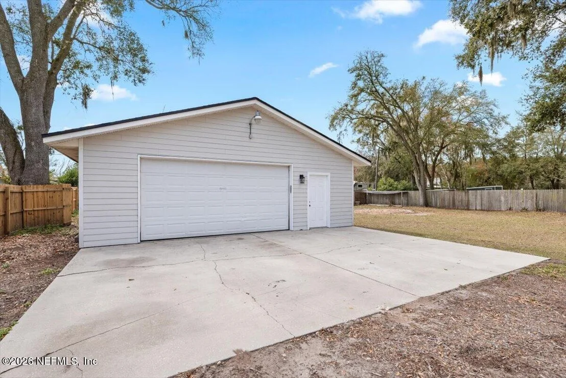 Photo of 9268 HIPPS Road