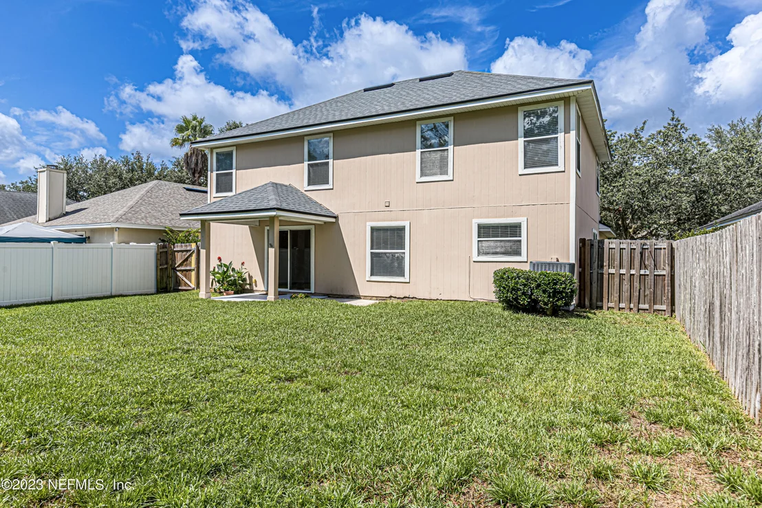 Photo of 1047 MOOSEHEAD Drive