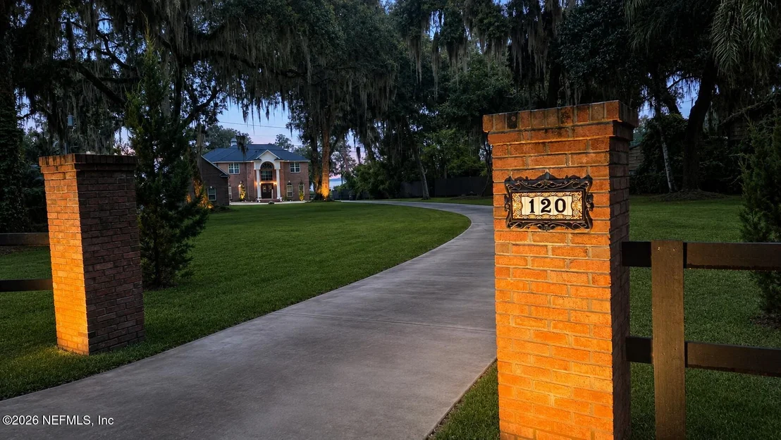 Photo of 120 RUSTIC OAKS Lane