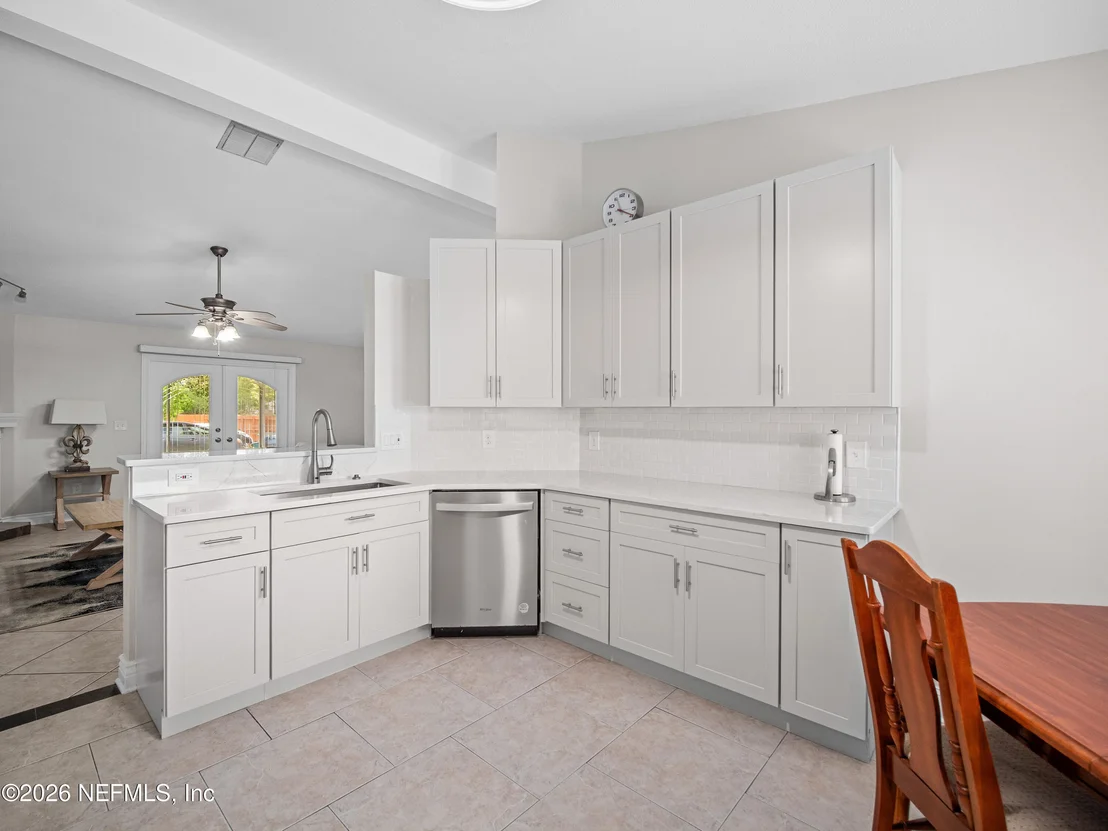 Photo of 1202 DORWINION Drive