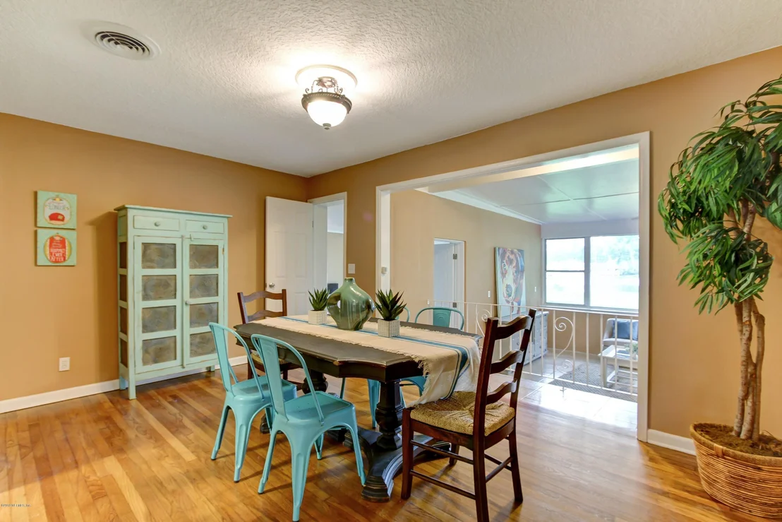 Photo of 7462 SPINOLA Road