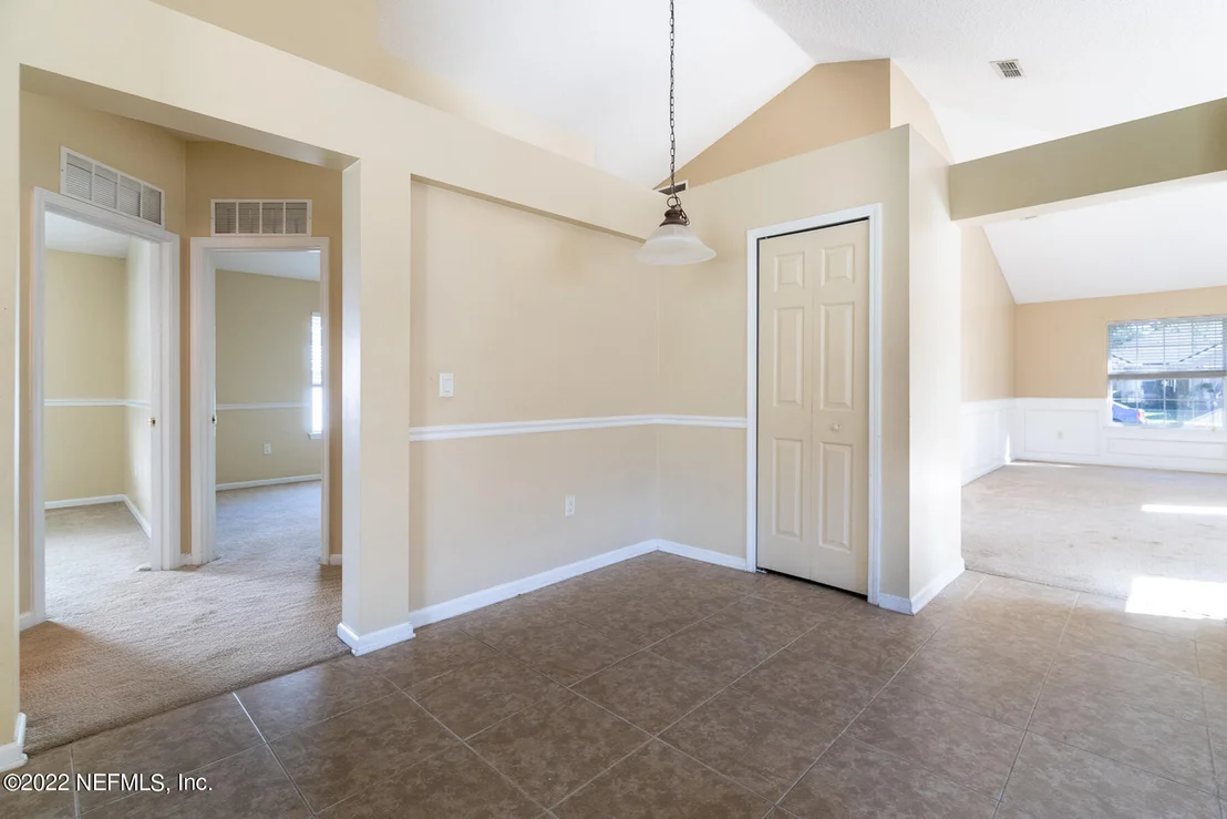 Photo of 1054 MOOSEHEAD Drive