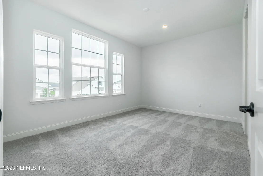 Photo of 261 YORKSHIRE Drive