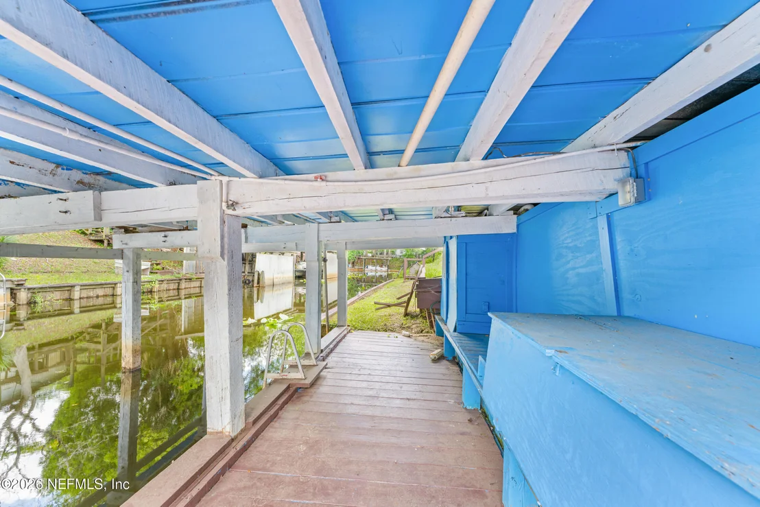 Photo of 418 COVE Drive