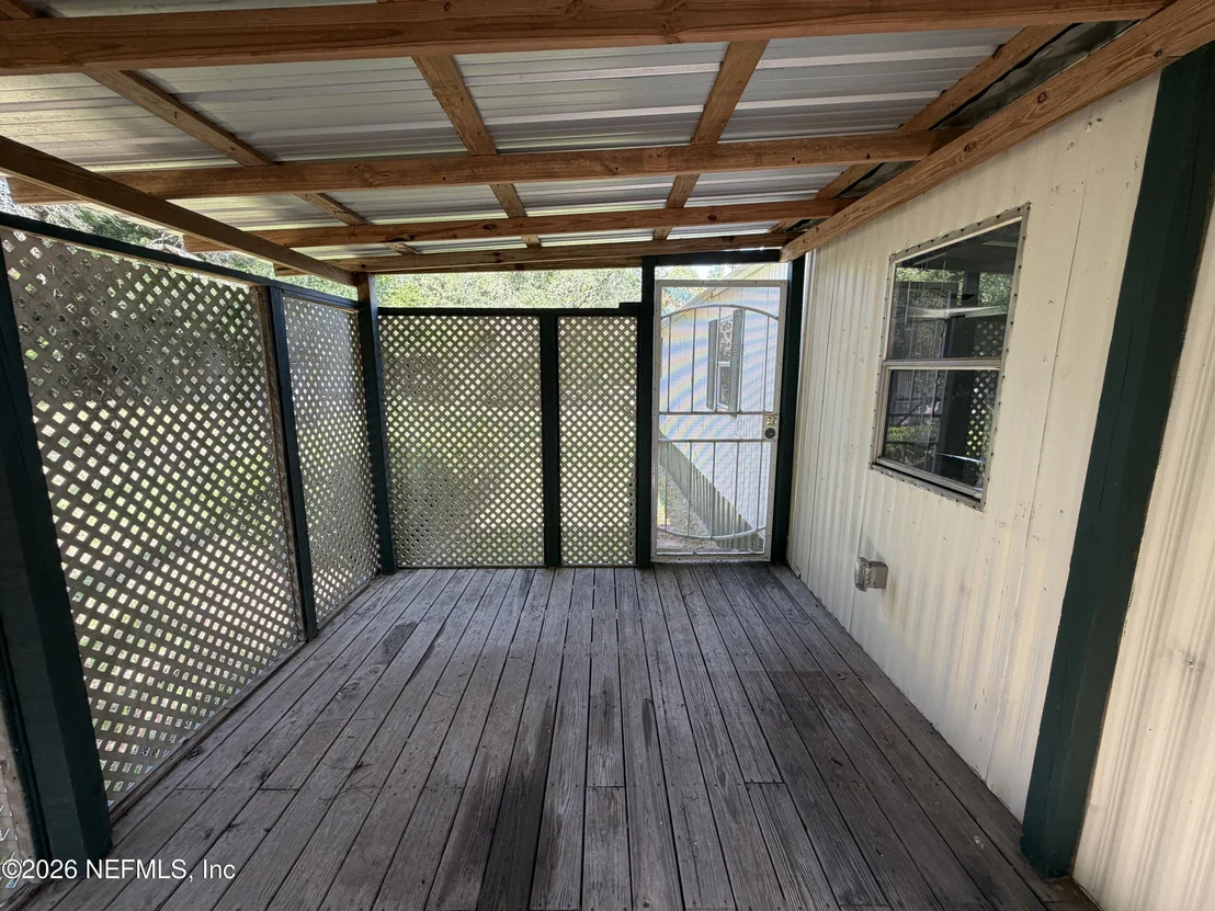 Photo of 805 JONATHAN Road