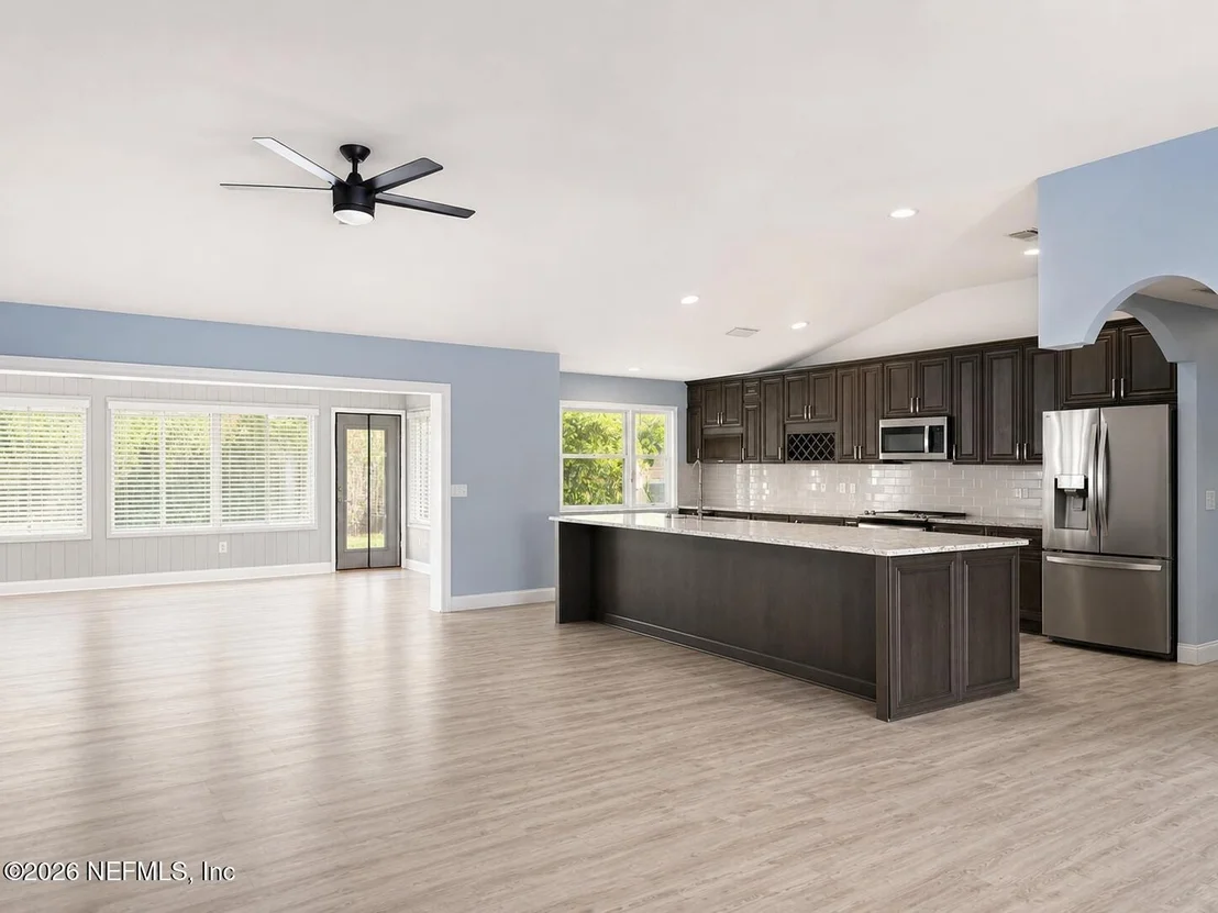 Photo of 7 WINTERBERRY Place