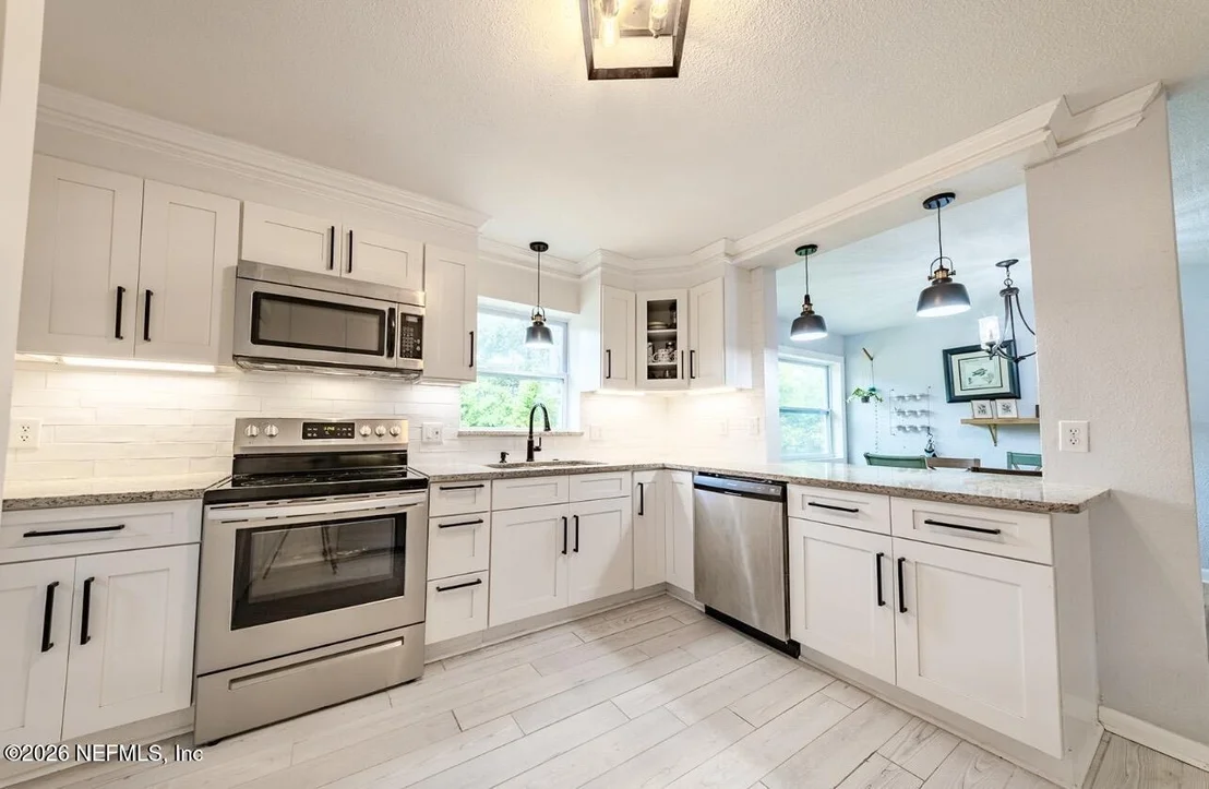 Photo of 2535 HAZEL Drive