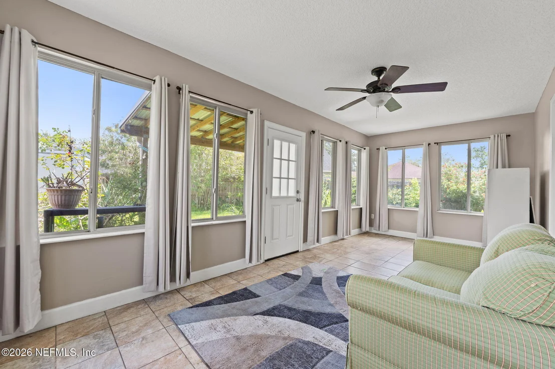 Photo of 489 TIMBERLANE Drive