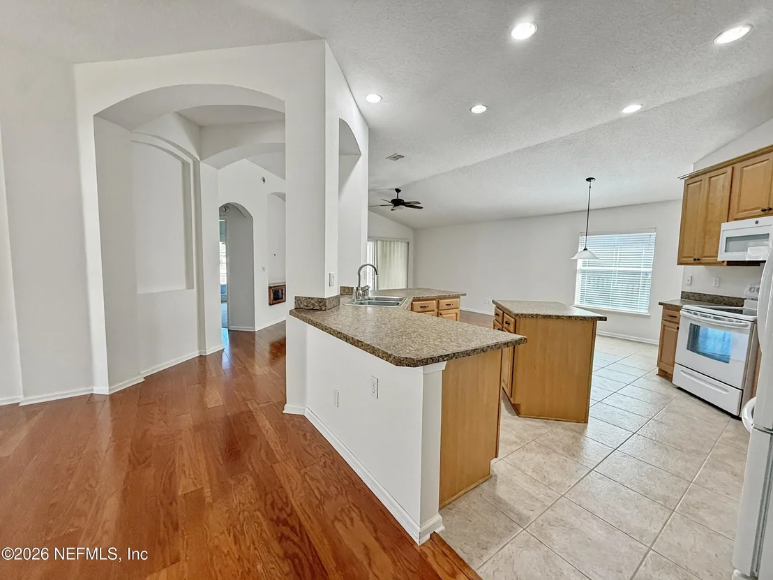 Photo of 13431 DEVAN LEE Drive E
