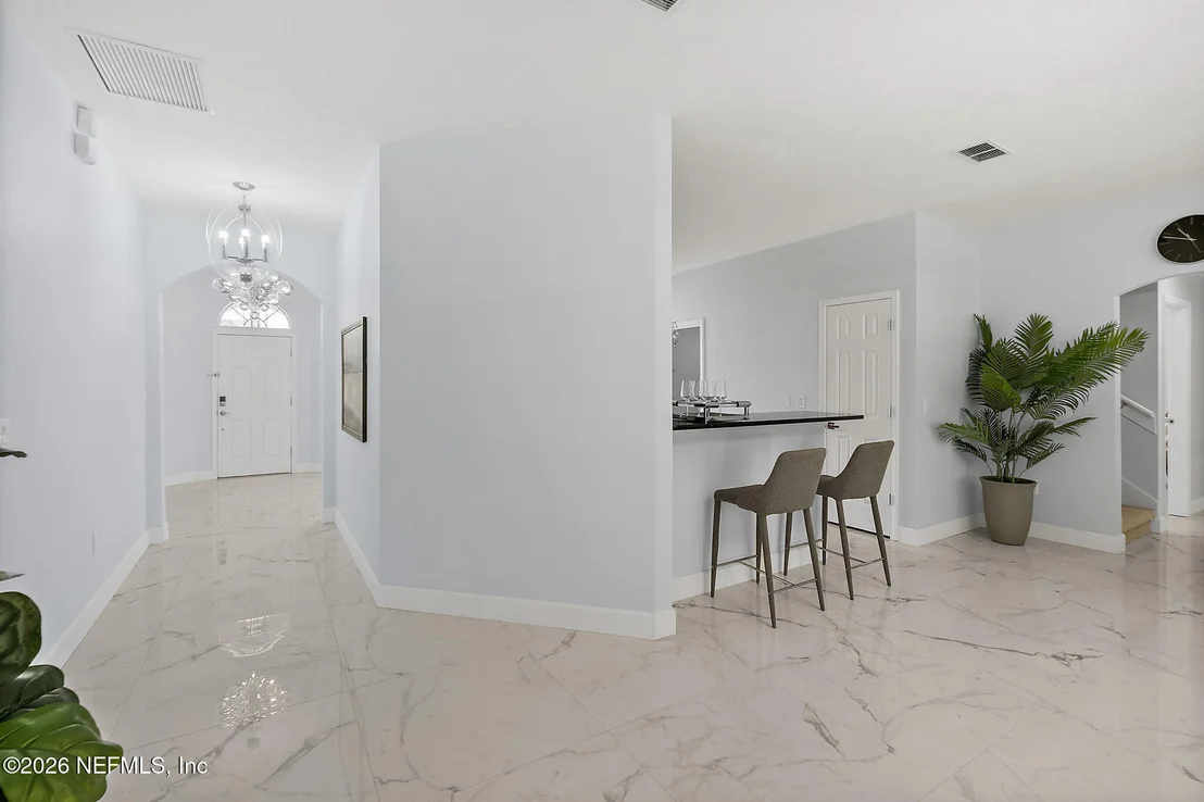 Photo of 132 SUMMERHILL Circle