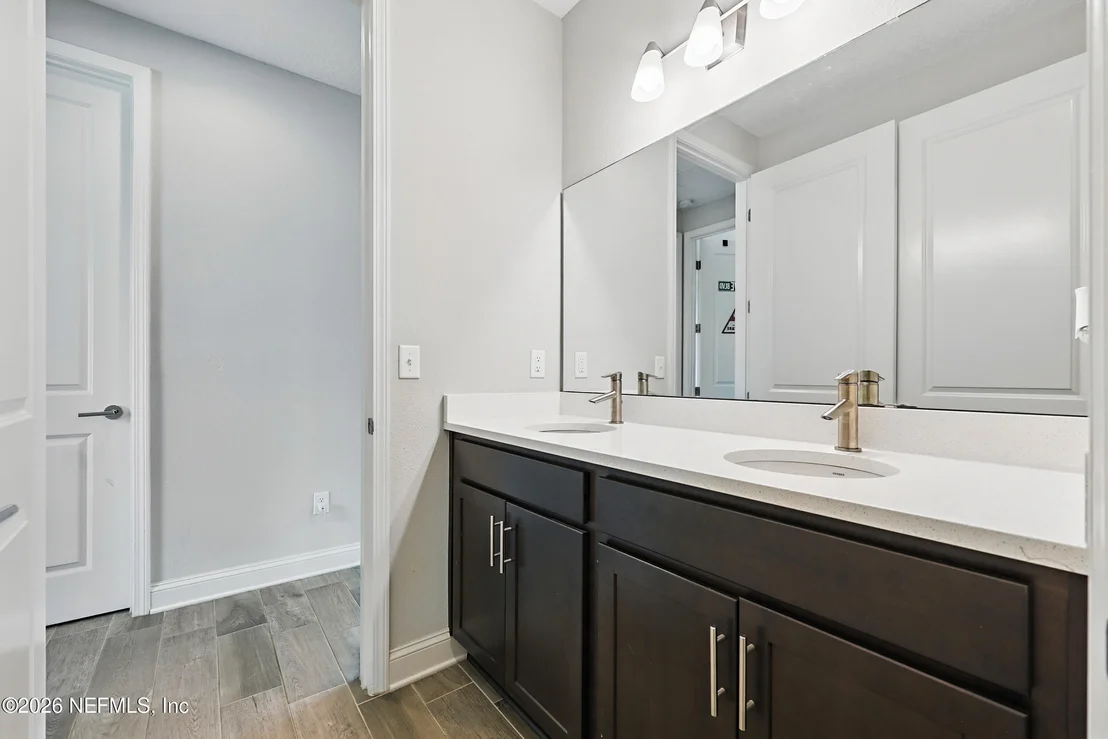 Photo of 1124 PERSIMMON Drive