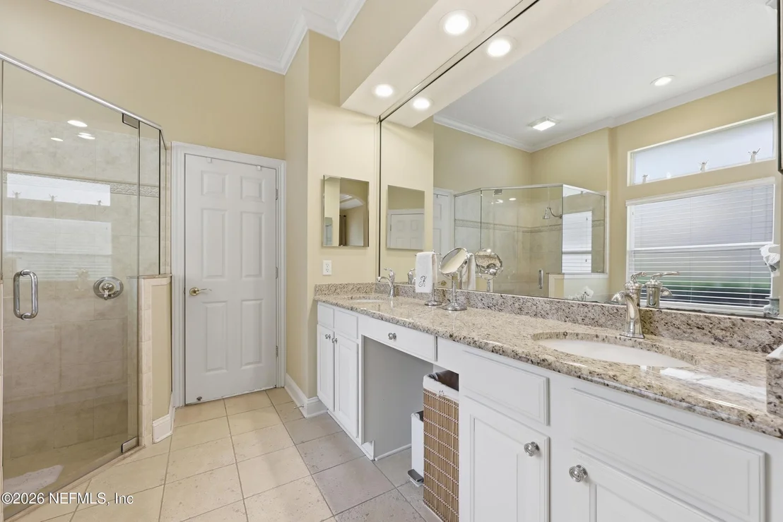 Photo of 376 N LOMBARDY Loop